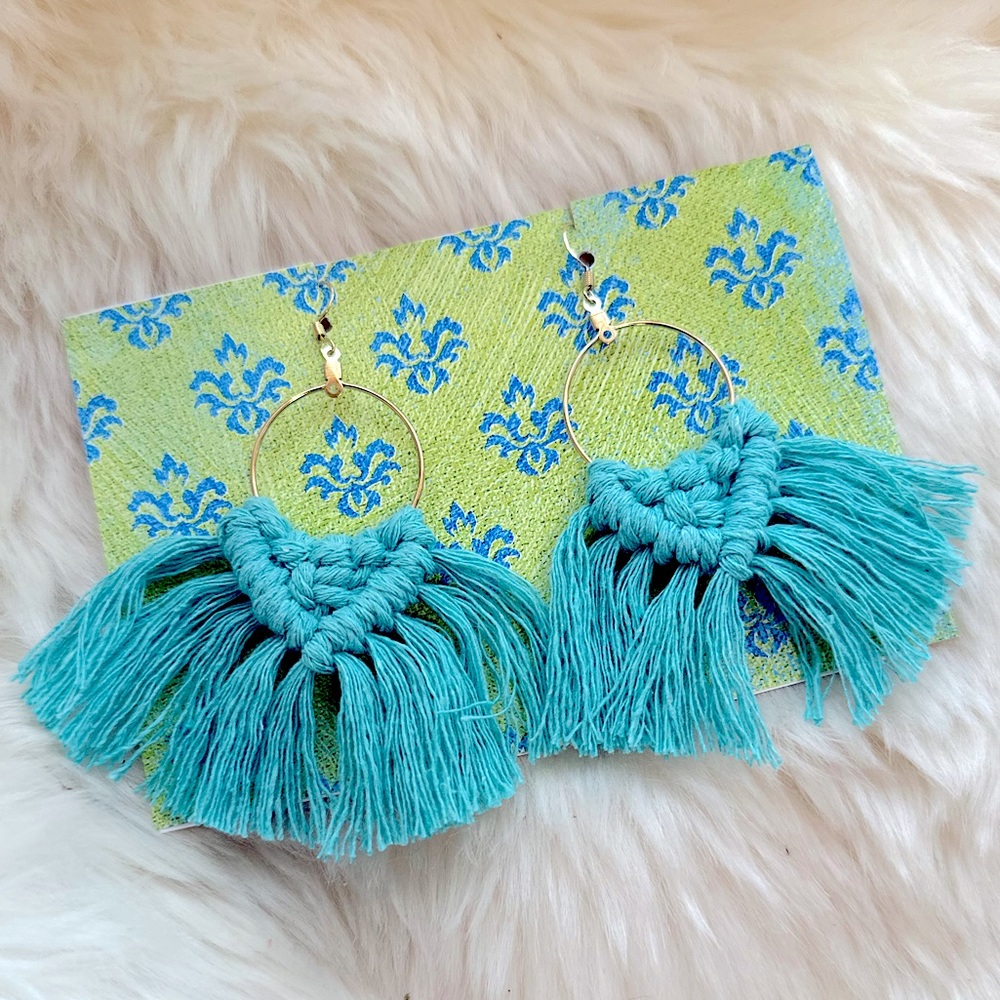 🆕»-»FaNcY MoDeRn DaY HoOpS w/a tWiSt« HaNdCrAfTeD »ClAsSiC bOhO sTyLe EaRrInGs